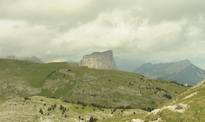 Le Mont Aiguille depuis les Hauts Plateaux du Vercors