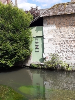 Eau